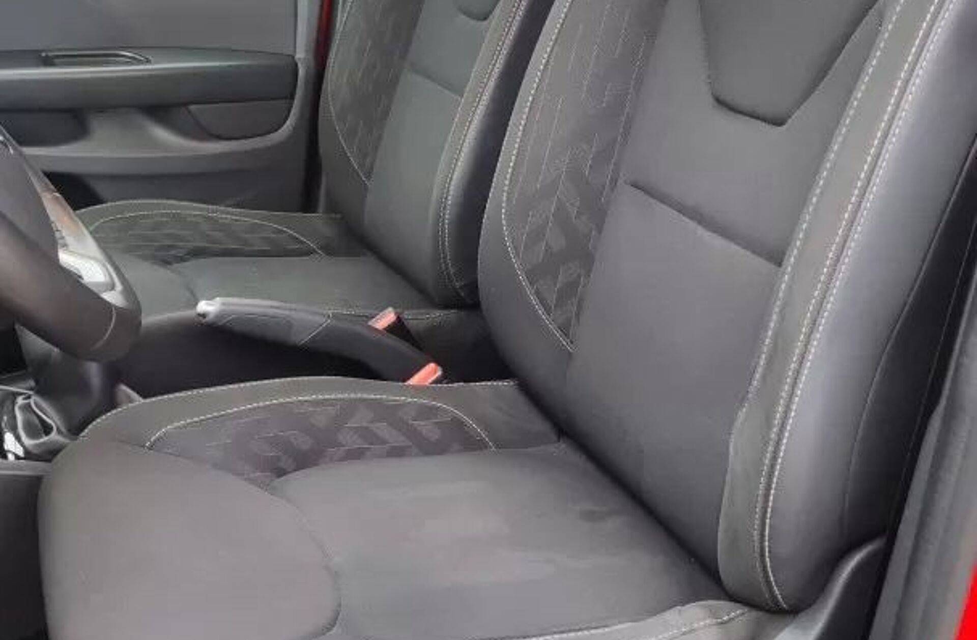 RENAULT Clio 0.9 TCe Limited Bi-Fuel