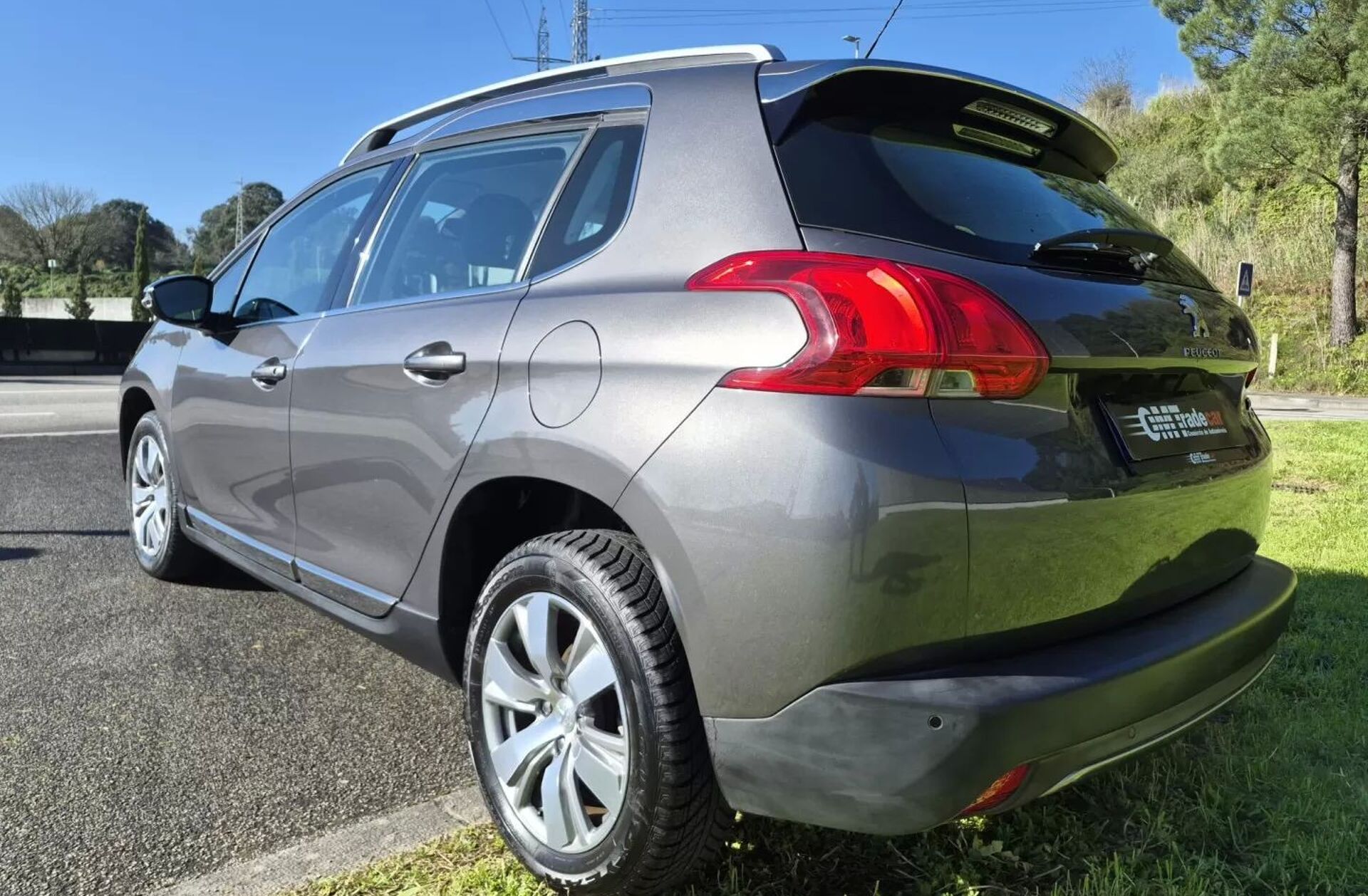 PEUGEOT 2008 1.2 PureTech Allure
