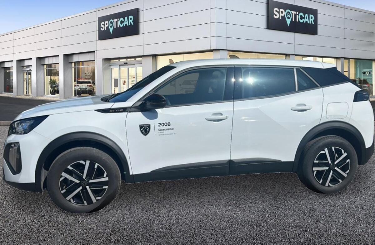 PEUGEOT 2008 1.2 PureTech Style