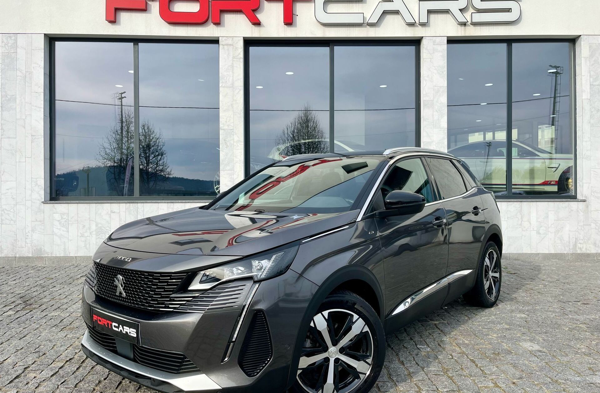 PEUGEOT 3008 1.2 PureTech GT EAT8