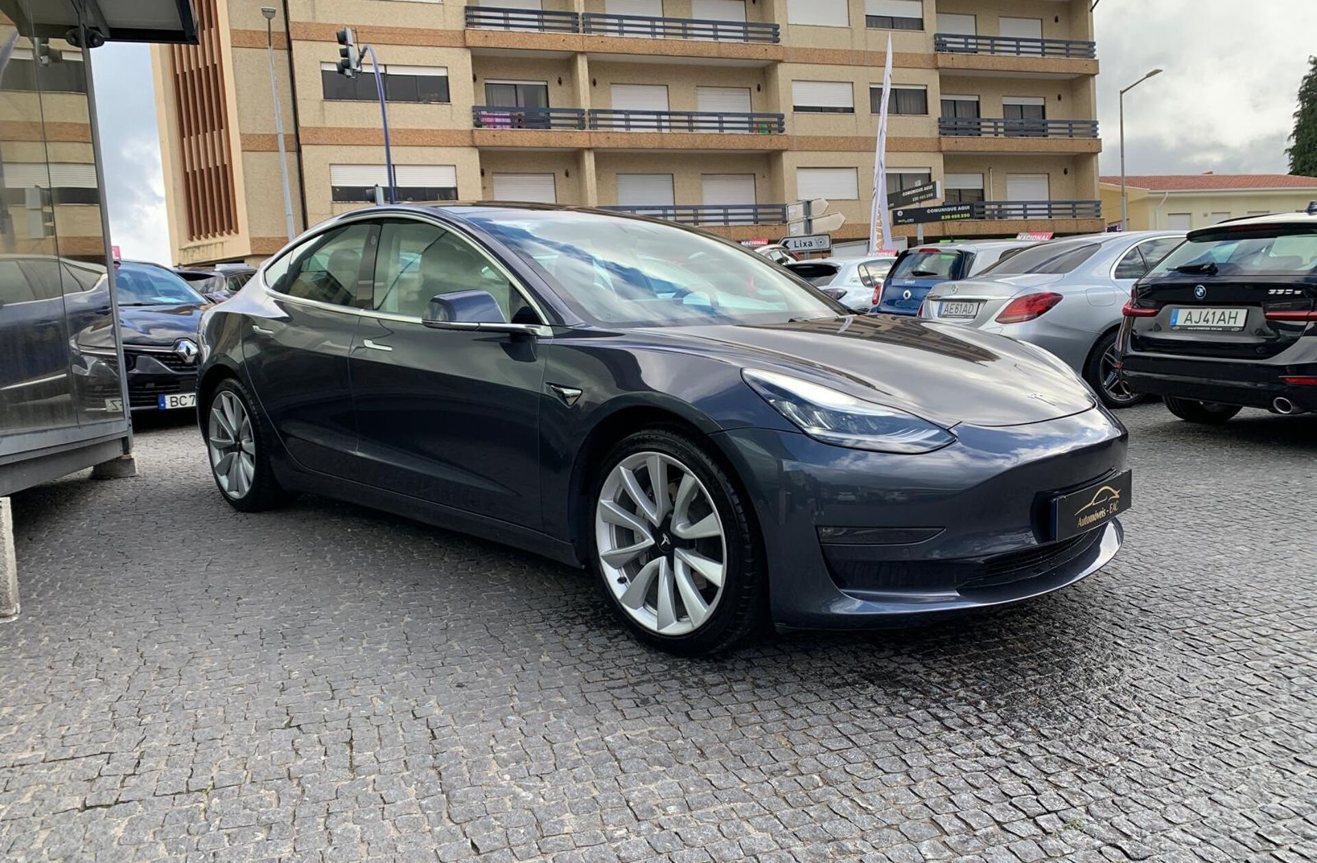 TESLA Model 3 Long-Range Dual Motor AWD