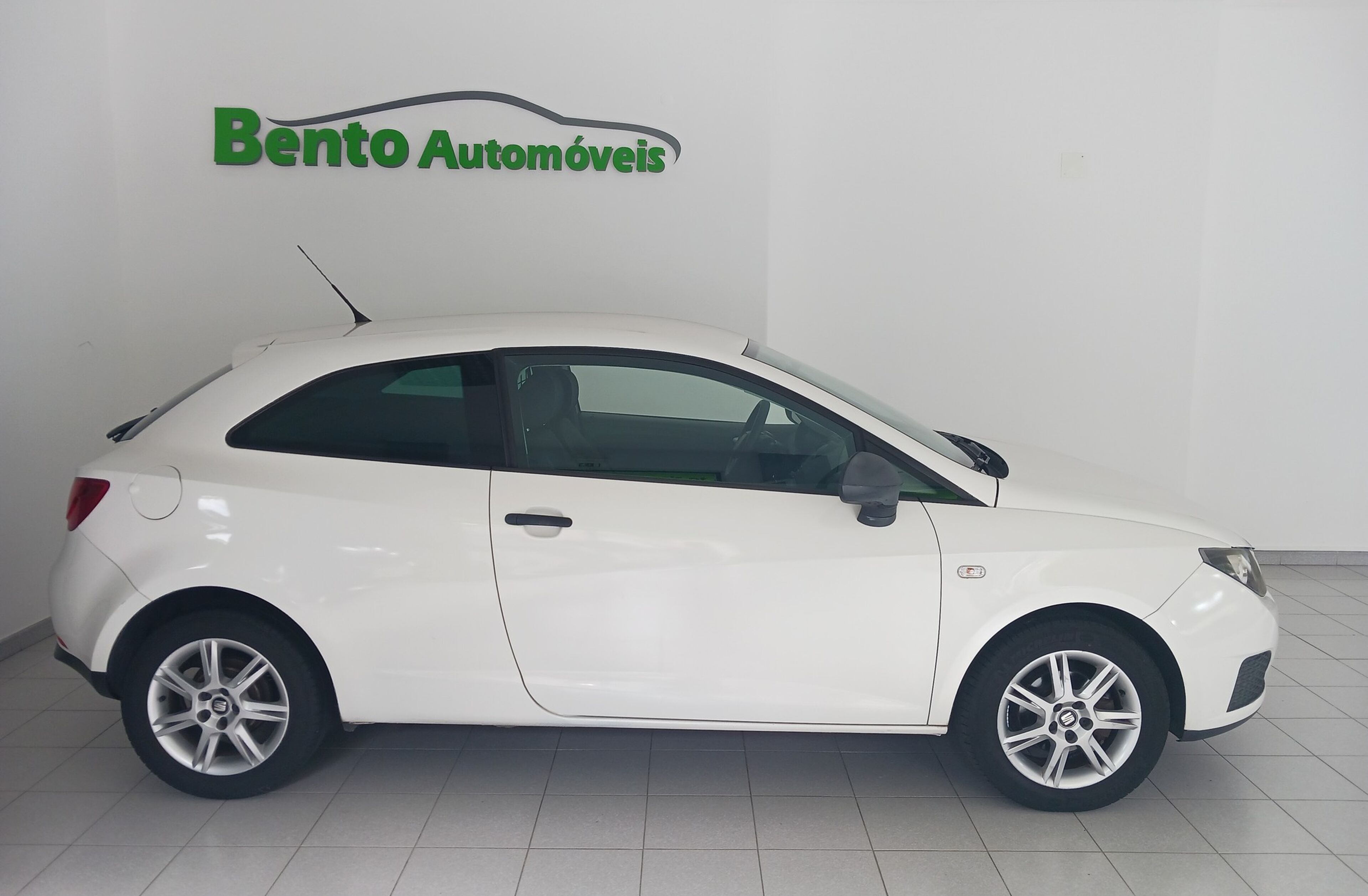 SEAT Ibiza 1.4 TDi Business JLL