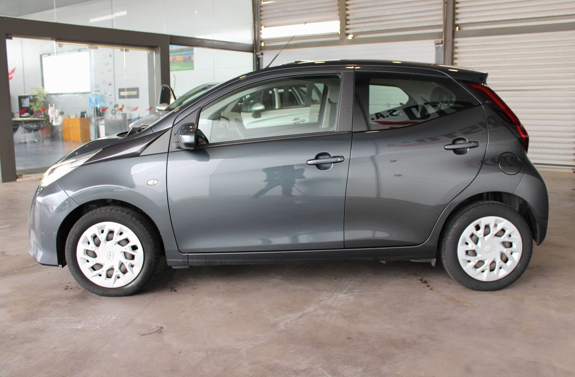 TOYOTA Aygo 1.0 X-Play