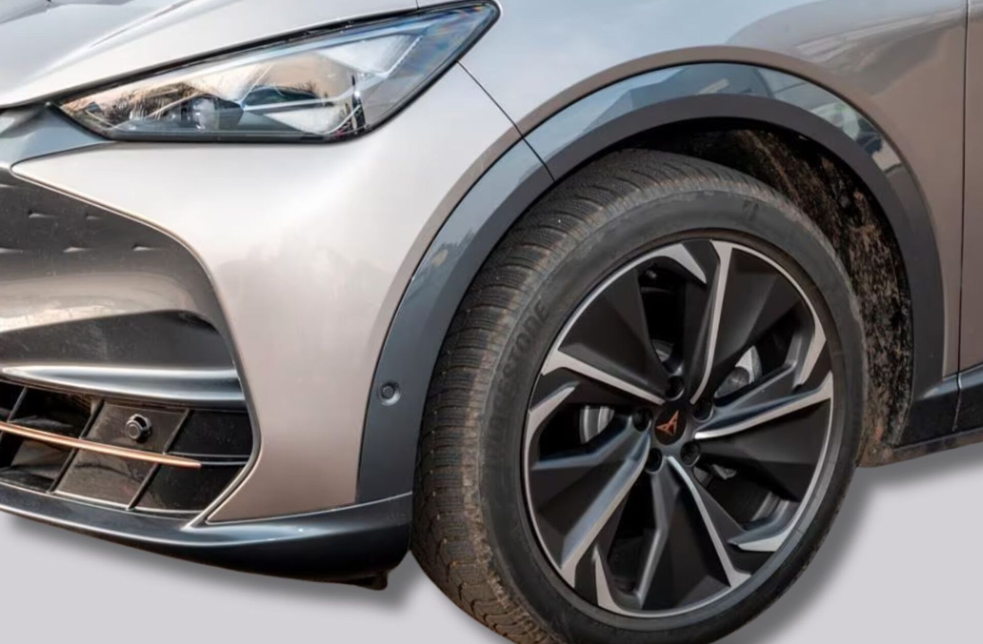 CUPRA Tavascan 77 kWh VZ