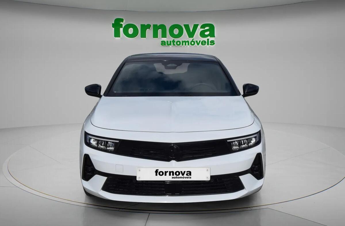 OPEL Astra 1.2 T Hybrid GS eDCT