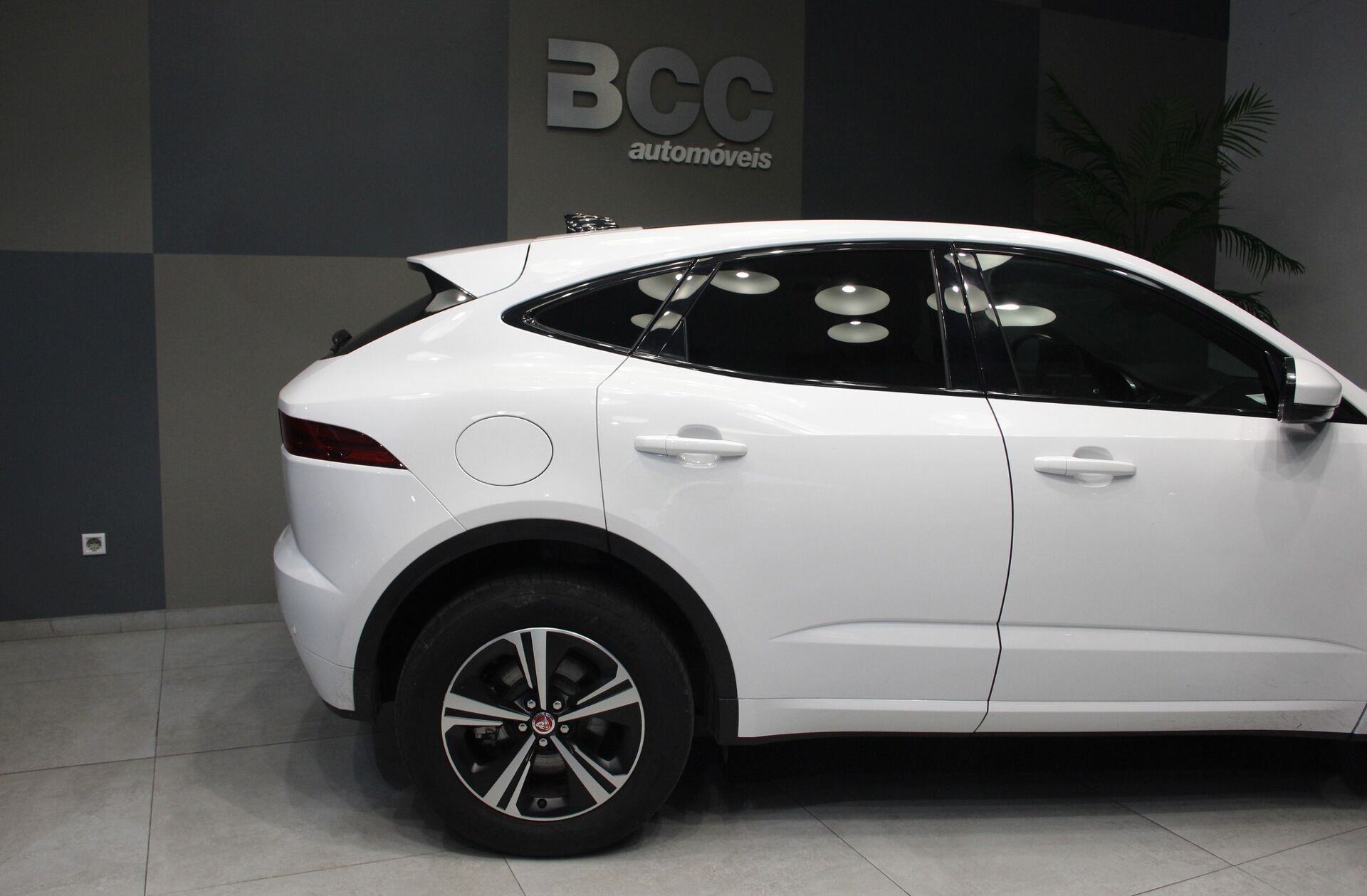 JAGUAR E-Pace 1.5 P300e R-Dynamic SE AWD Aut.