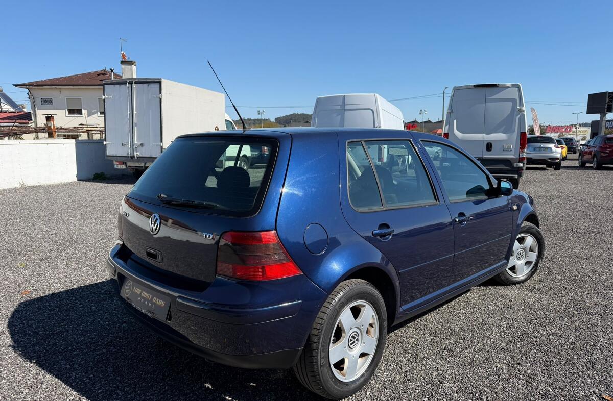 VOLKSWAGEN Golf 1.9 TDi Highline