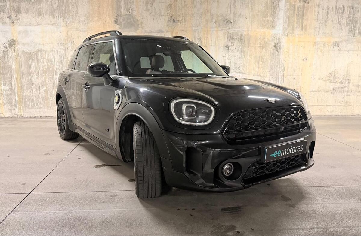 MINI Mini Countryman Mini Cooper SE Premium Essential Auto
