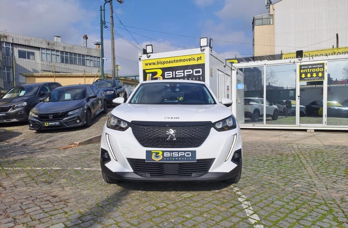PEUGEOT 2008 1.2 PureTech GT EAT8