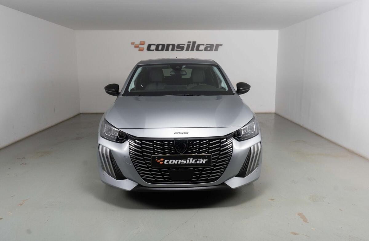 PEUGEOT 208 1.2 PureTech Allure