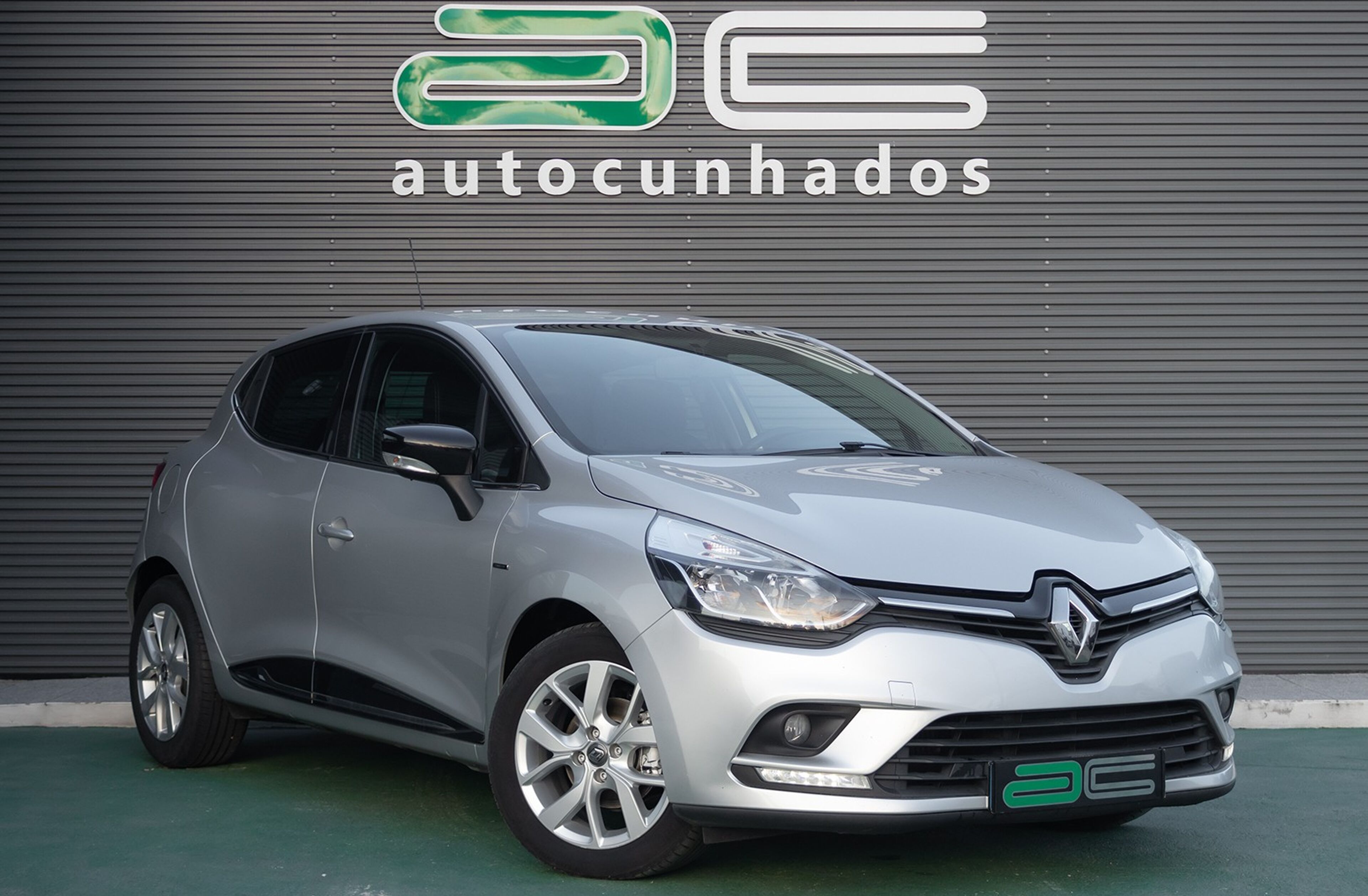 RENAULT Clio 1.5 dCi Limited