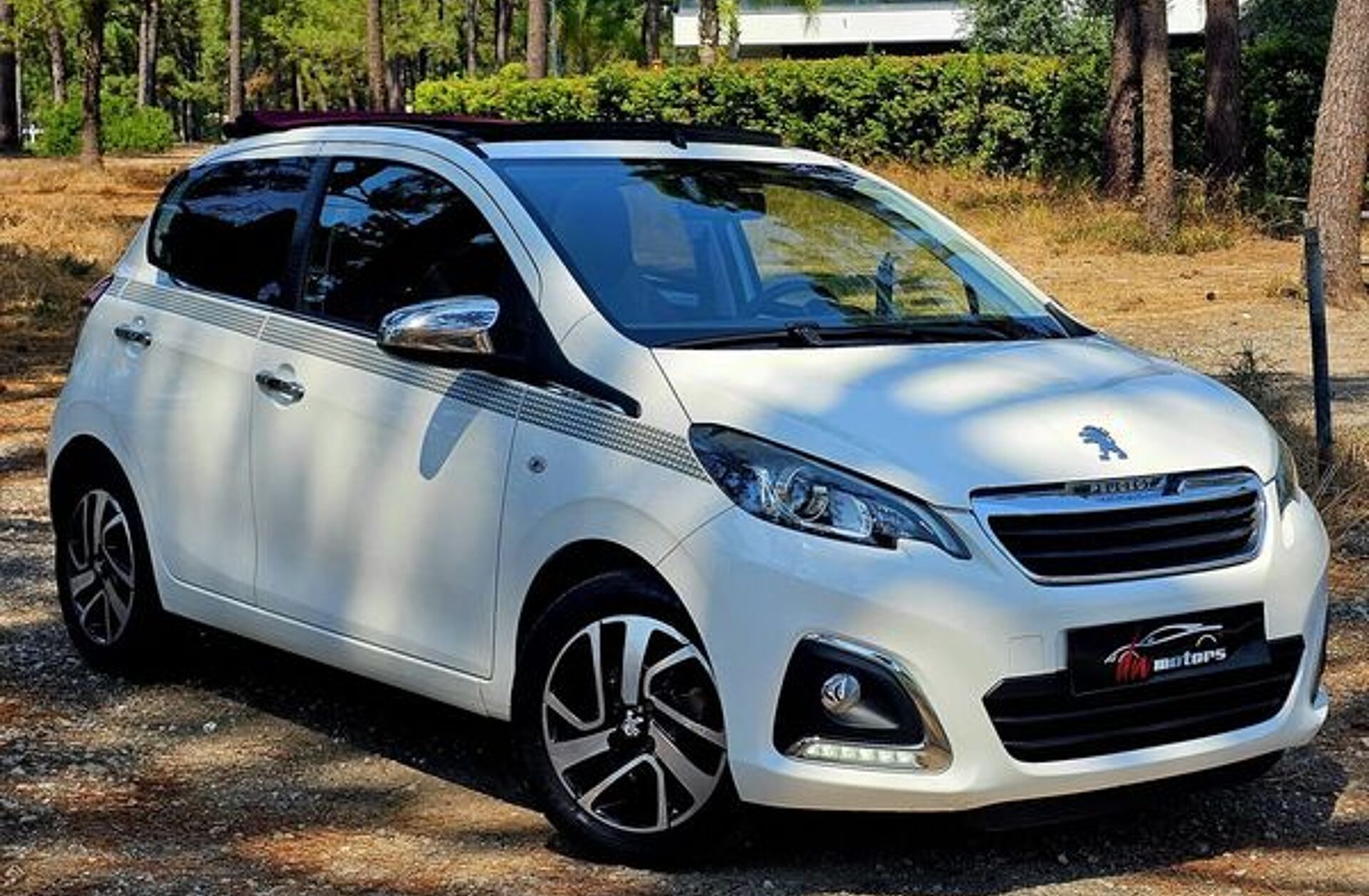 PEUGEOT 108 1.2 VTi Allure