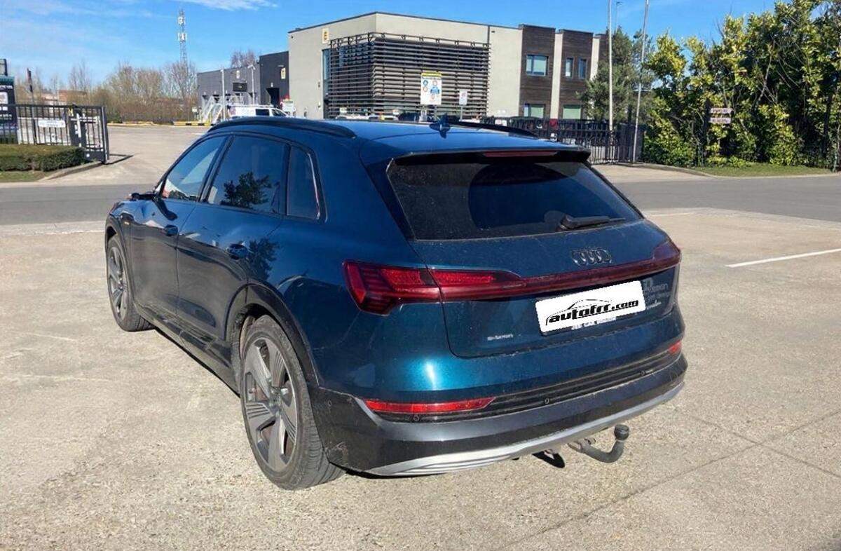 AUDI e-tron 55 quattro Advanced