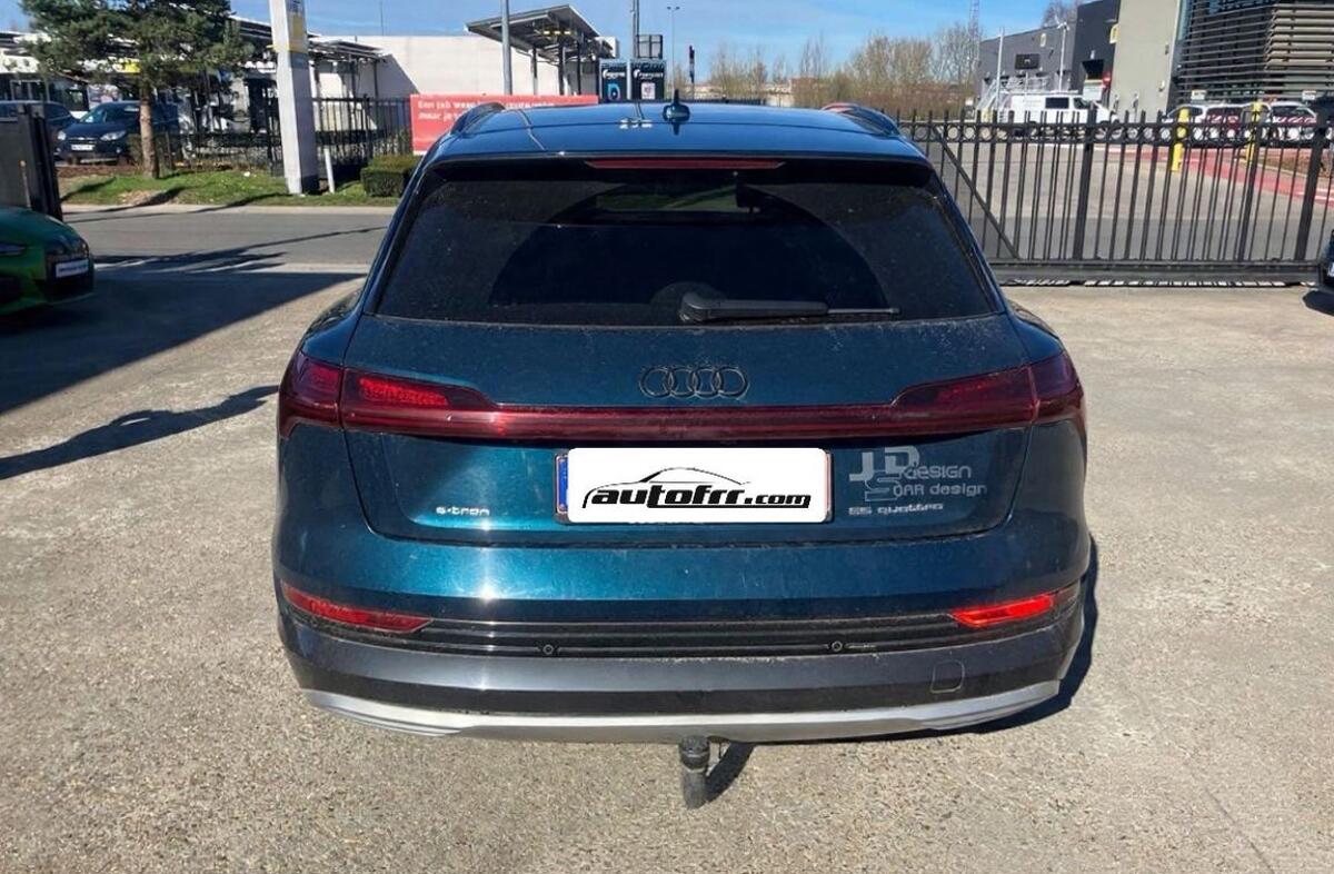 AUDI e-tron 55 quattro Advanced