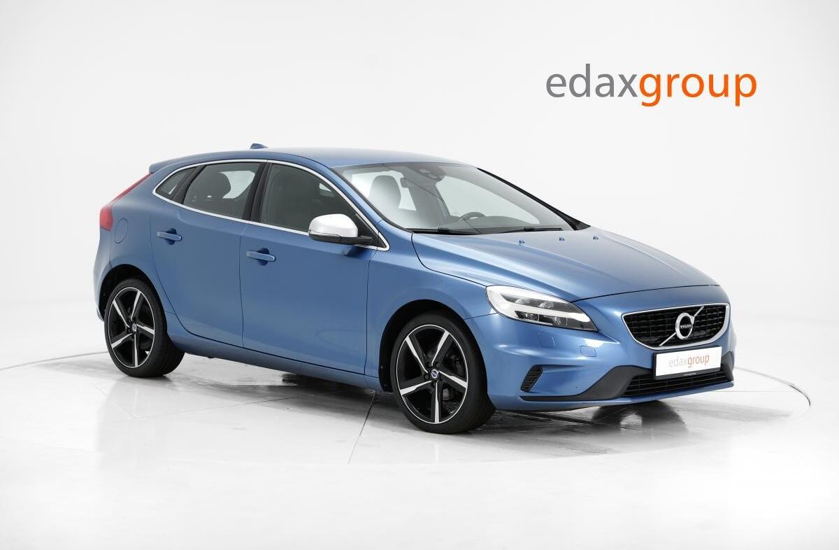 VOLVO V40 2.0 D2 R-Design