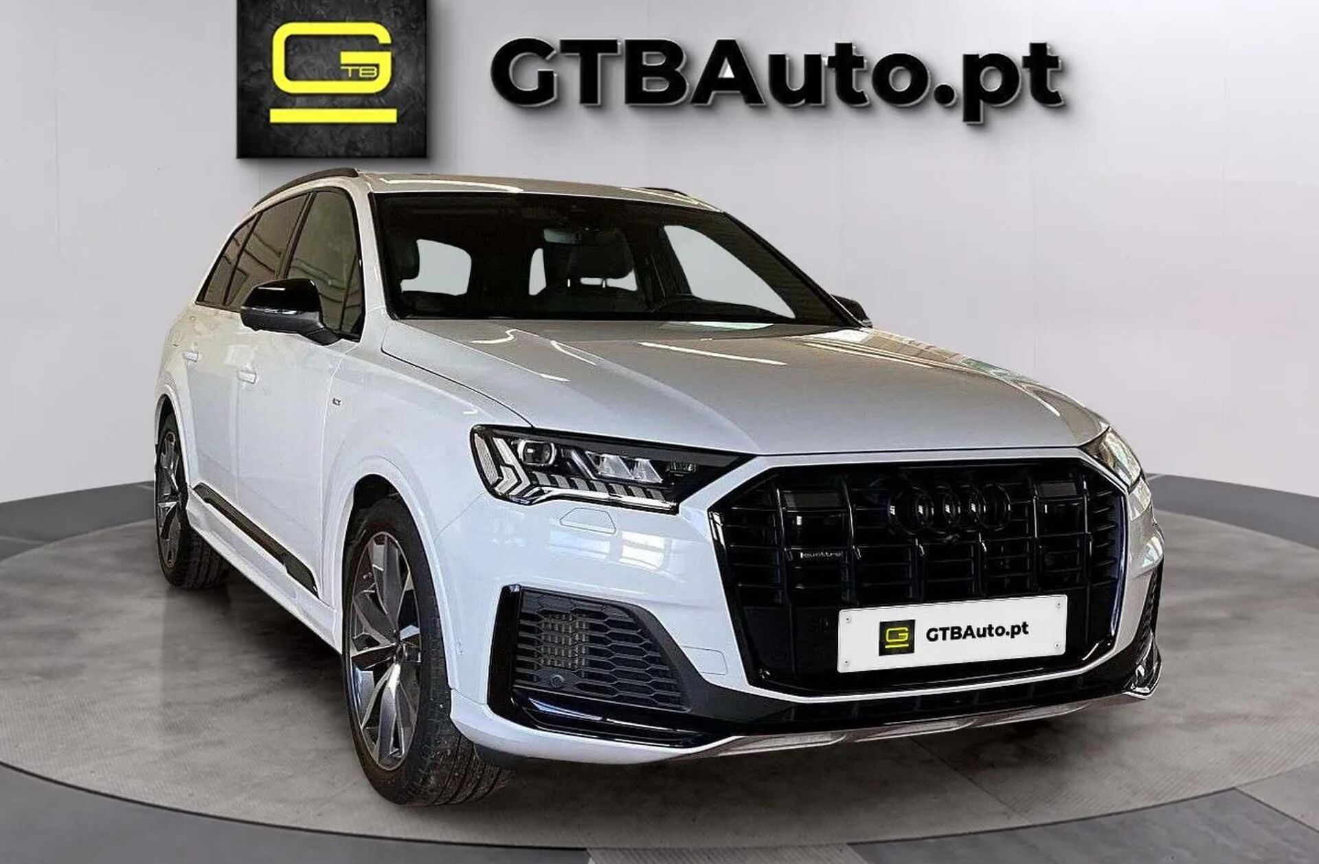 AUDI Q7 55 TFSIe quattro S line Tiptronic