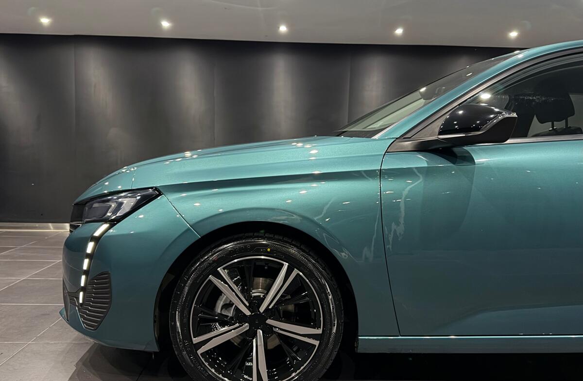 PEUGEOT 308 1.2 PureTech Allure