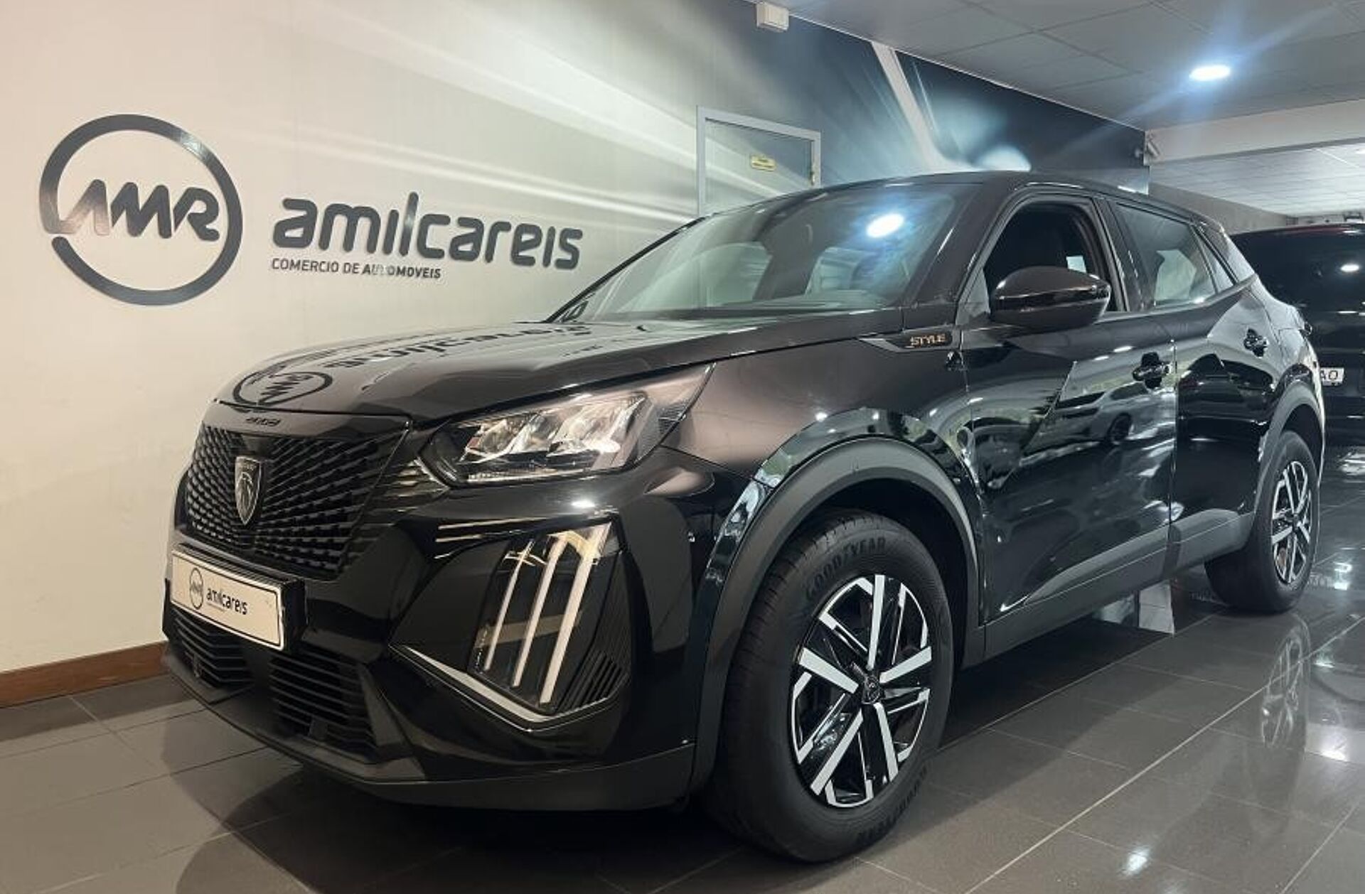 PEUGEOT 2008 1.2 PureTech Style