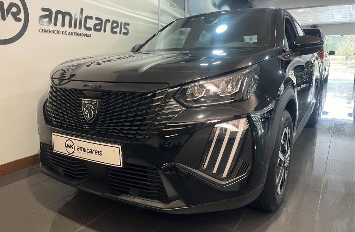 PEUGEOT 2008 1.2 PureTech Style