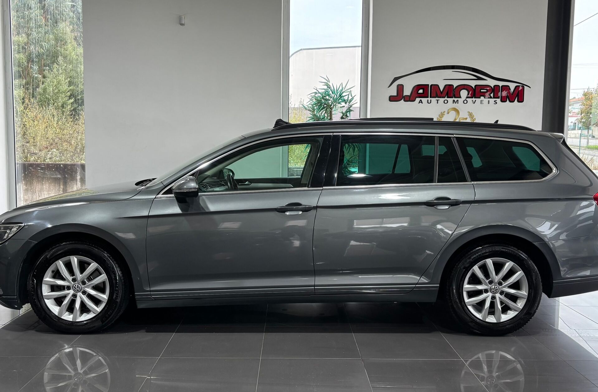 VOLKSWAGEN Passat 2.0 TDi Highline DSG
