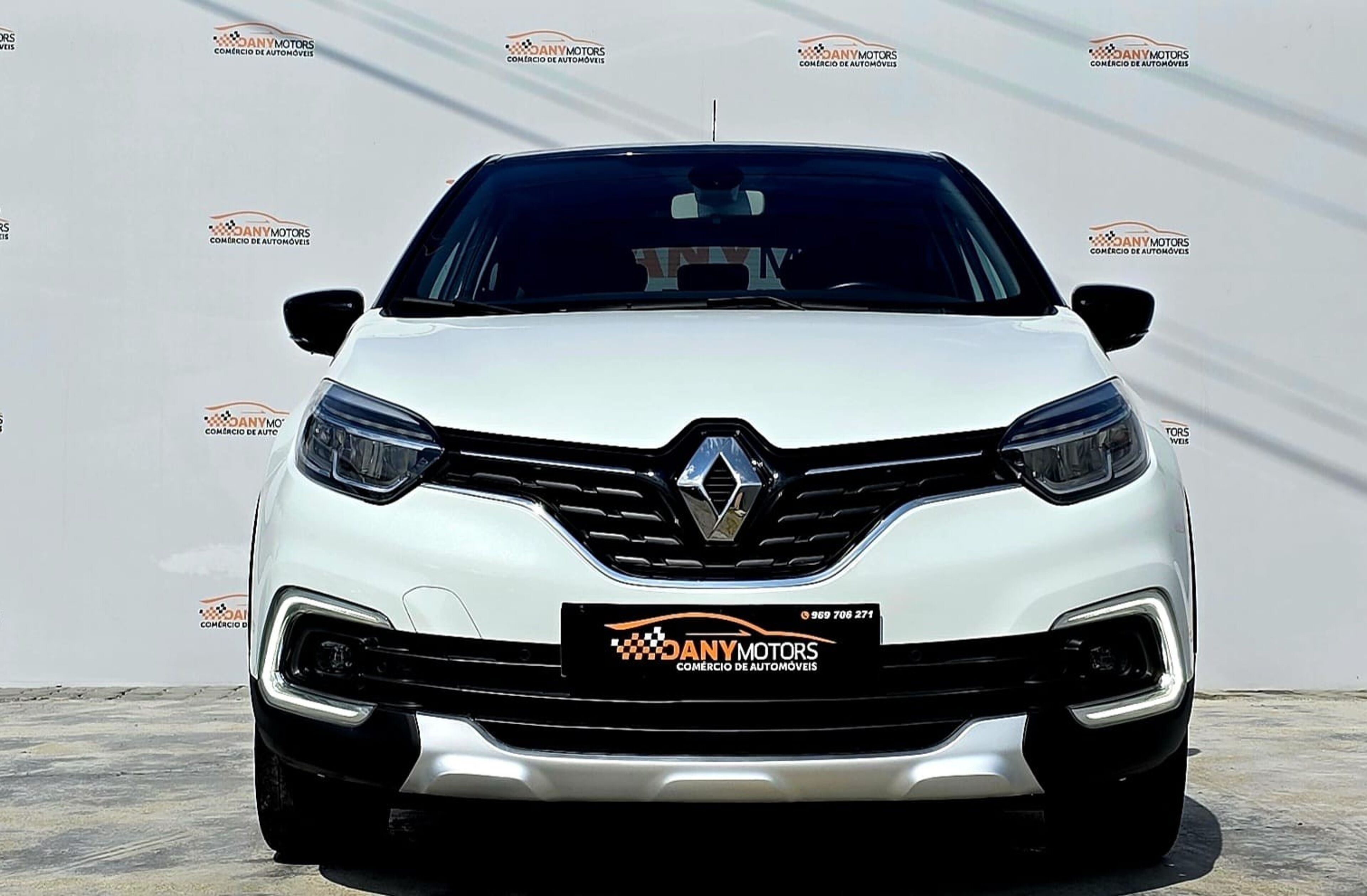 RENAULT Captur 0.9 TCE Exclusive