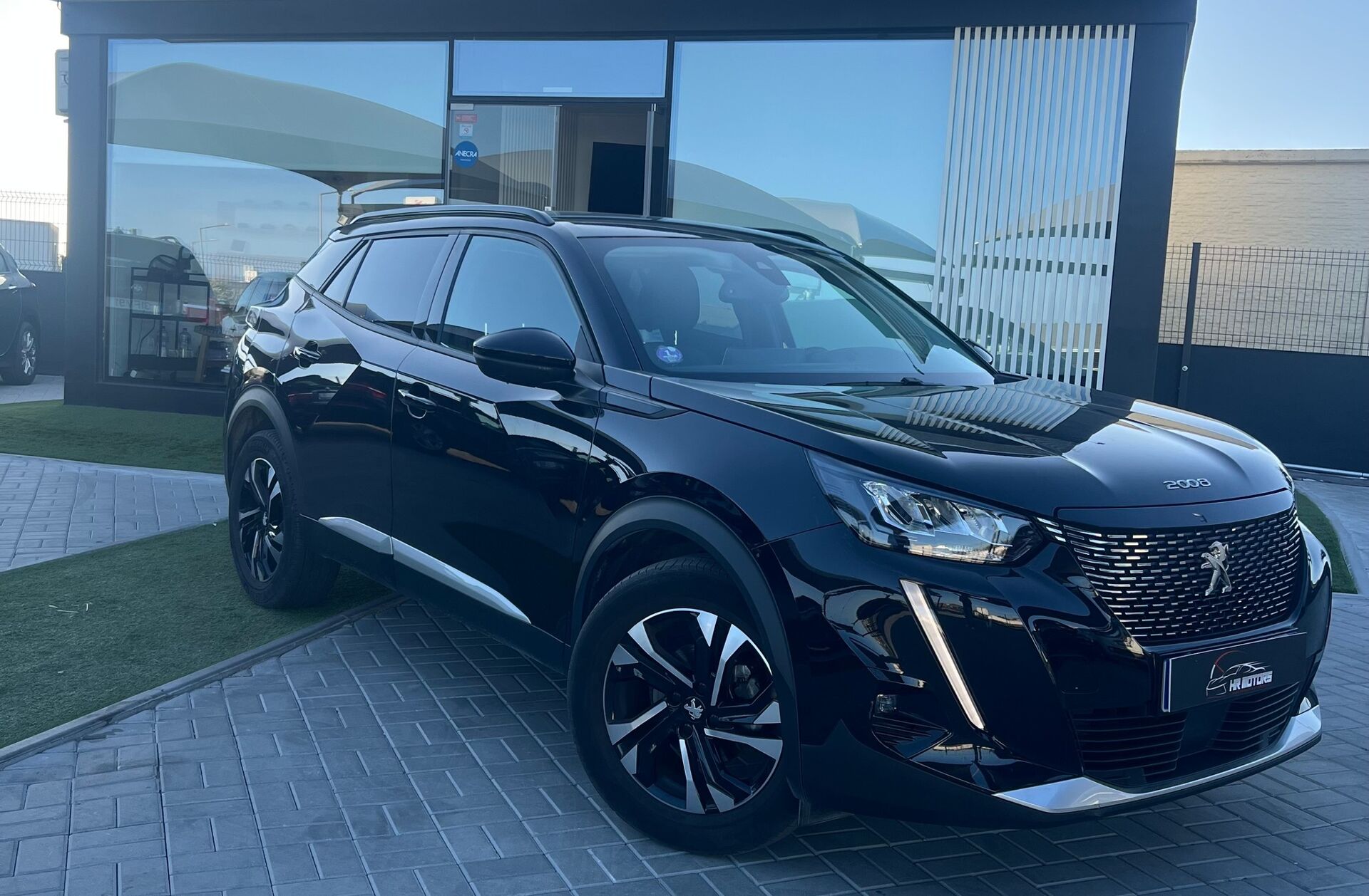 PEUGEOT 2008 1.2 PureTech Allure Pack EAT8