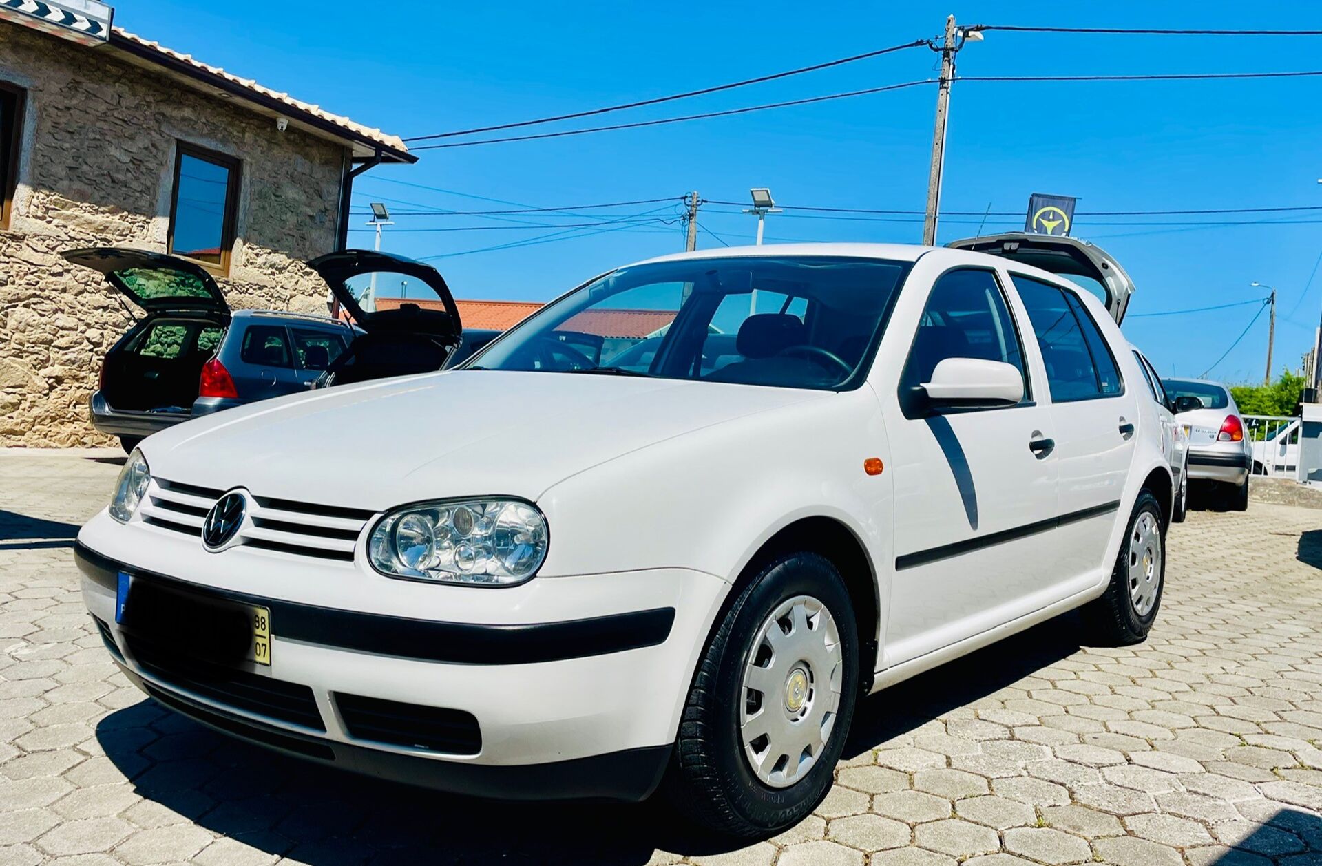 VOLKSWAGEN Golf 1.4i Confortline