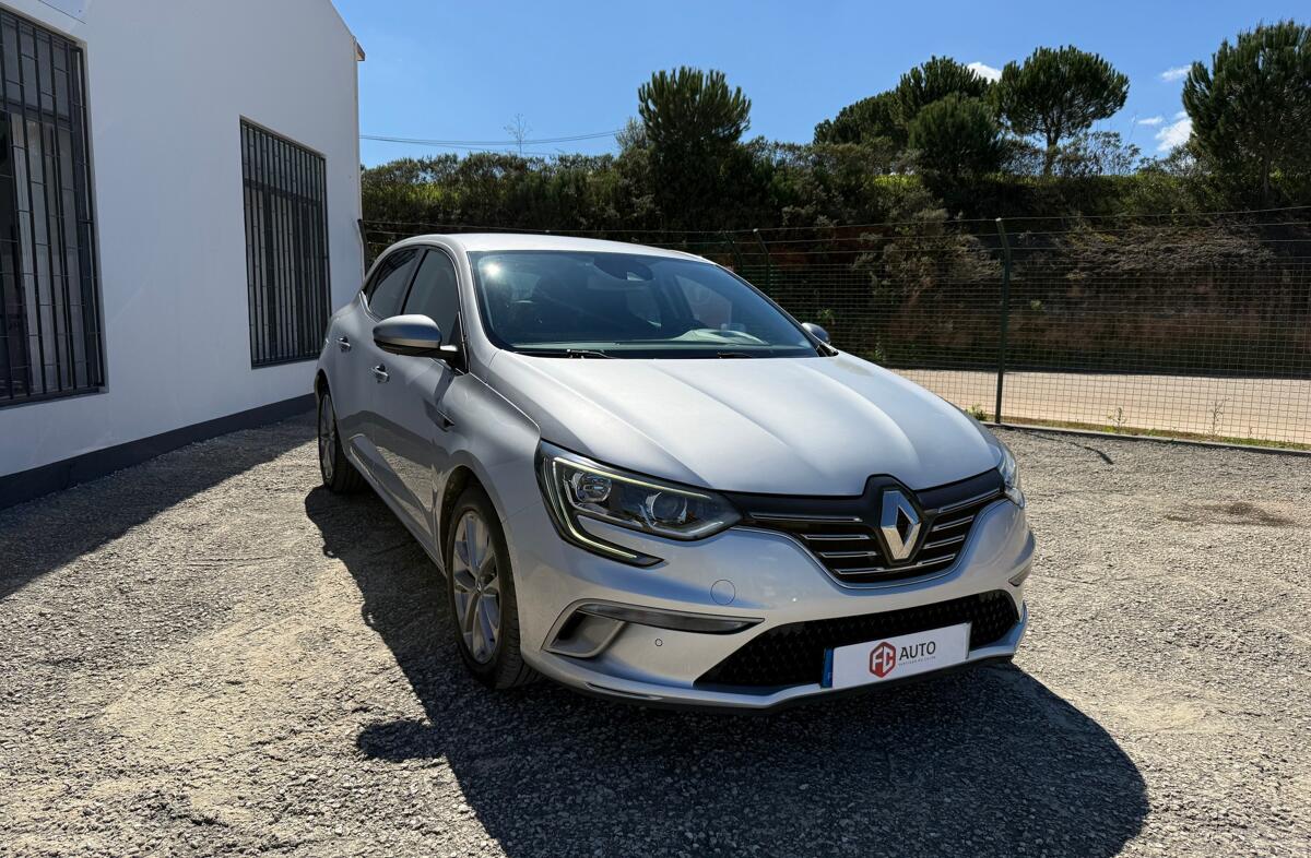 RENAULT Mégane 1.3 TCe GT Line