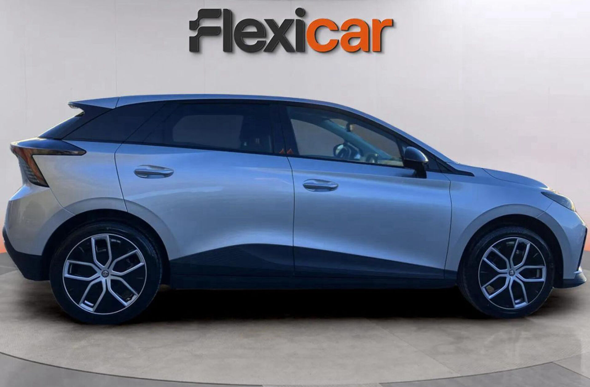 MG MG4 64 kWh Luxury