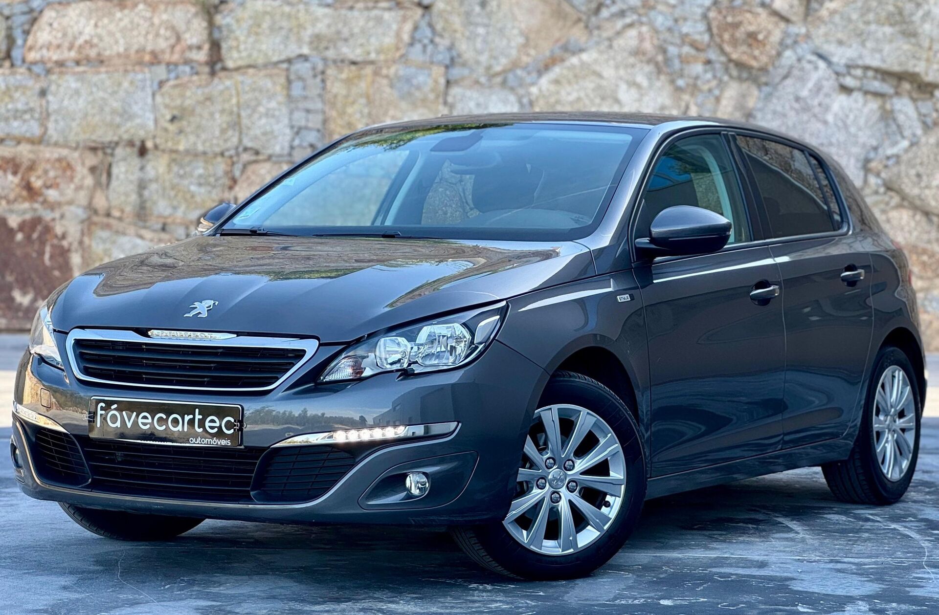 PEUGEOT 308 1.2 PureTech Style