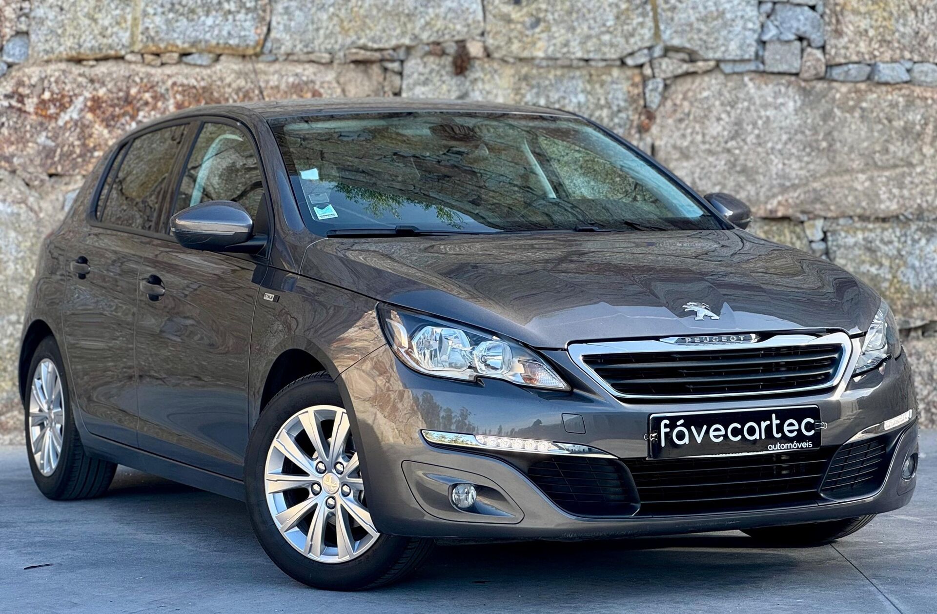 PEUGEOT 308 1.2 PureTech Style