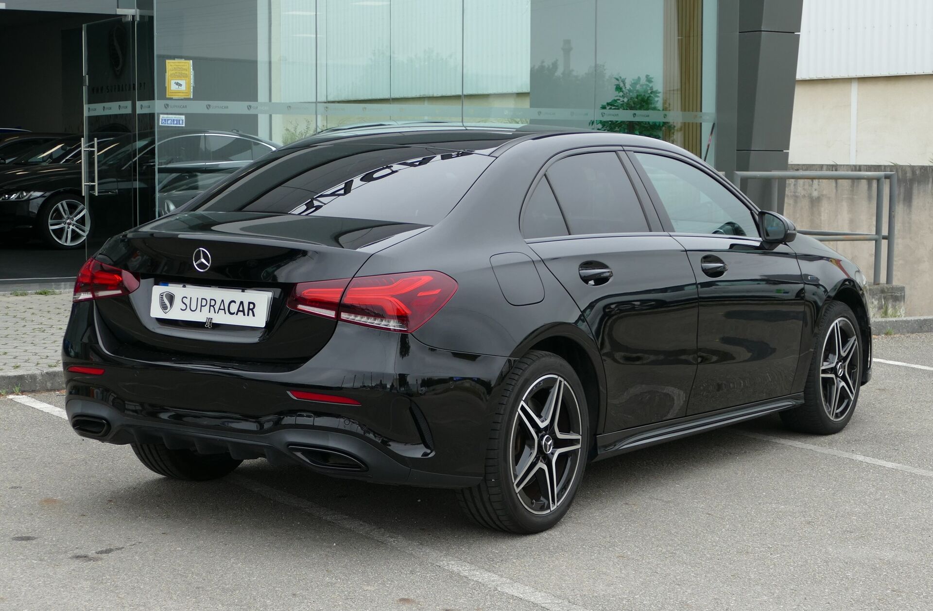MERCEDES Classe A A 250 e AMG Line