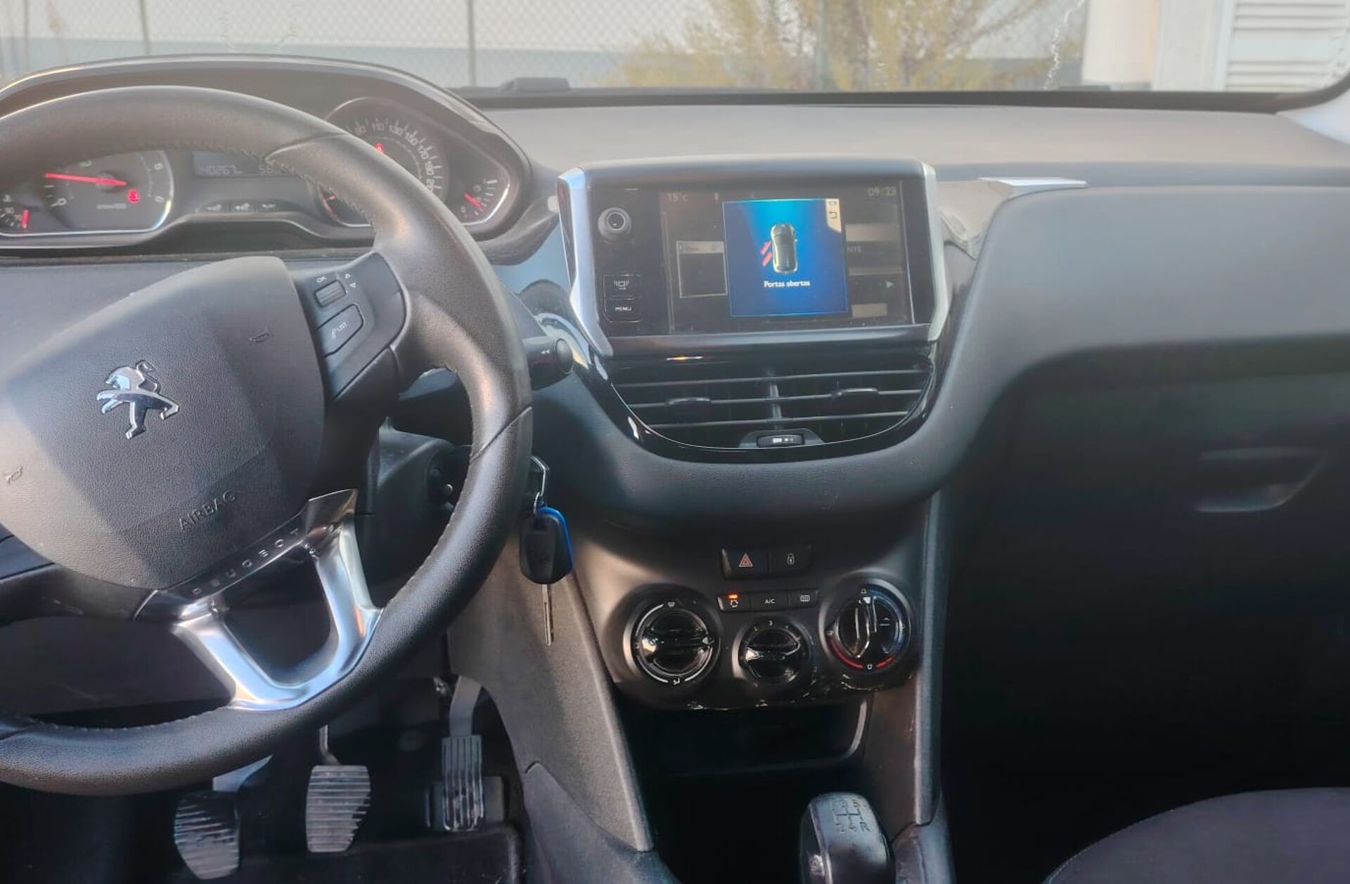 PEUGEOT 208 1.4 HDi Active