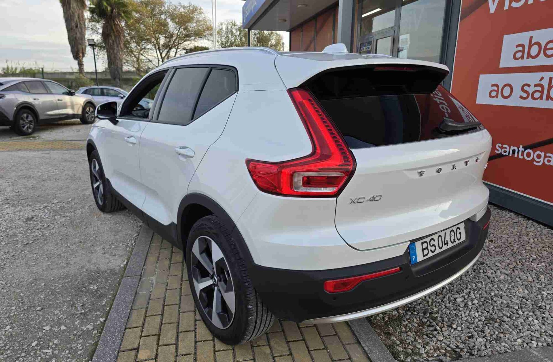 VOLVO XC40 2.0 B3 Core