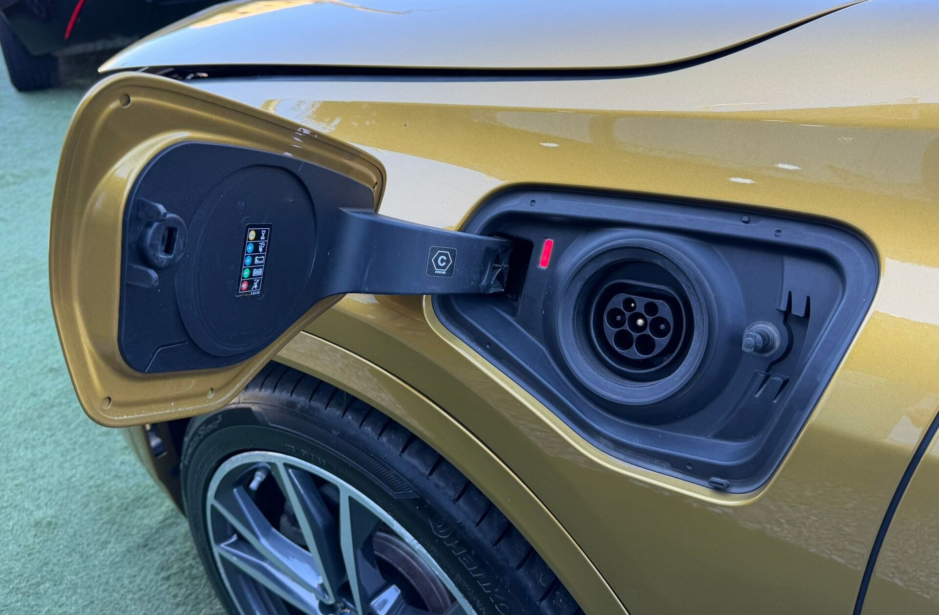 BMW X2 25 e xDrive Pack M