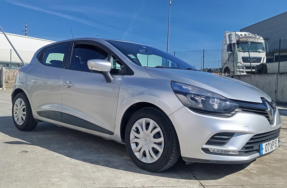 RENAULT Clio 1.5 dCi Intens