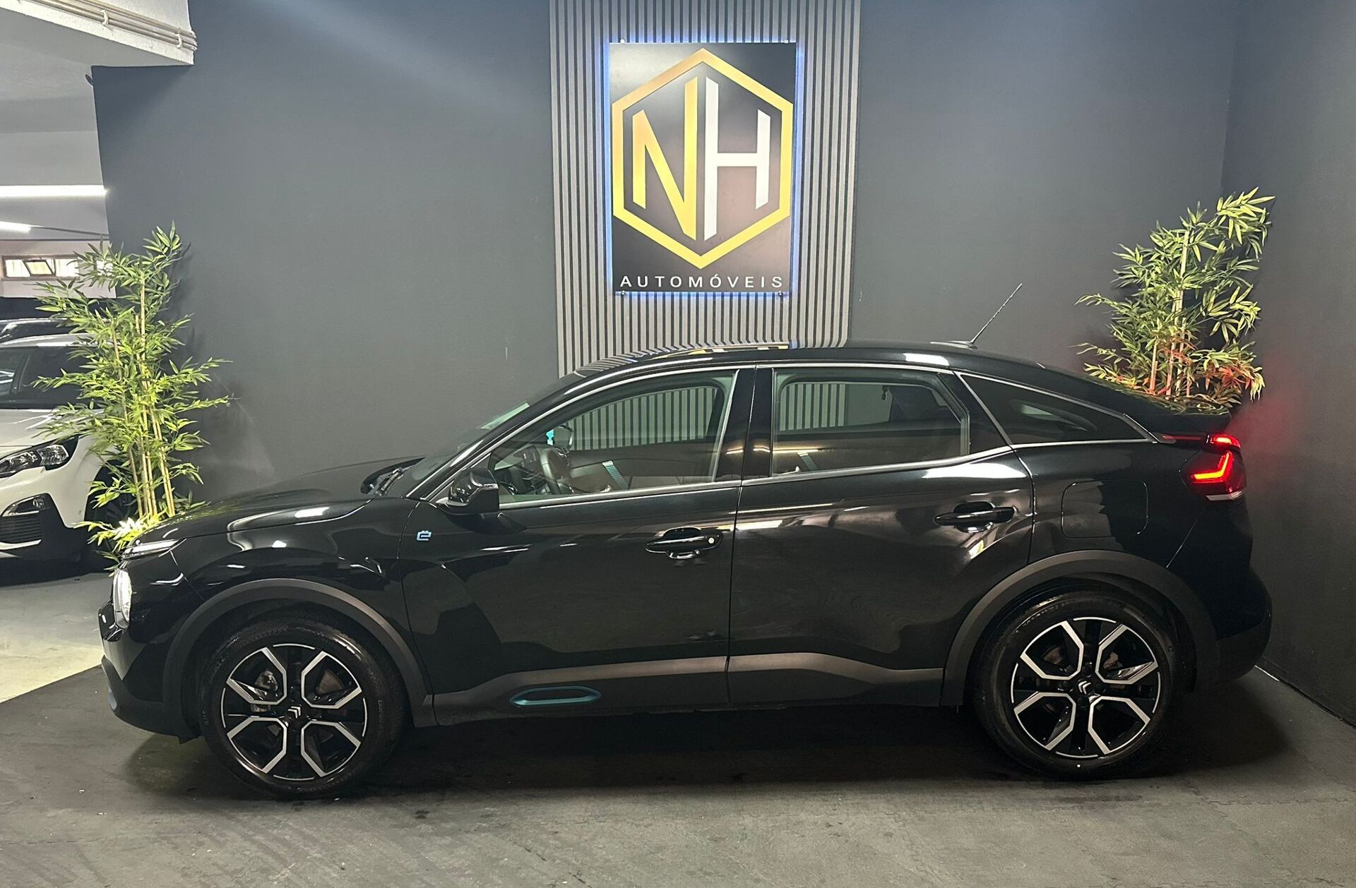 CITROEN C4 e- 50 kWh Shine Pack