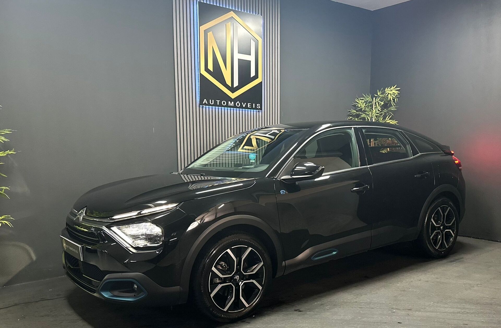 CITROEN C4 e- 50 kWh Shine Pack