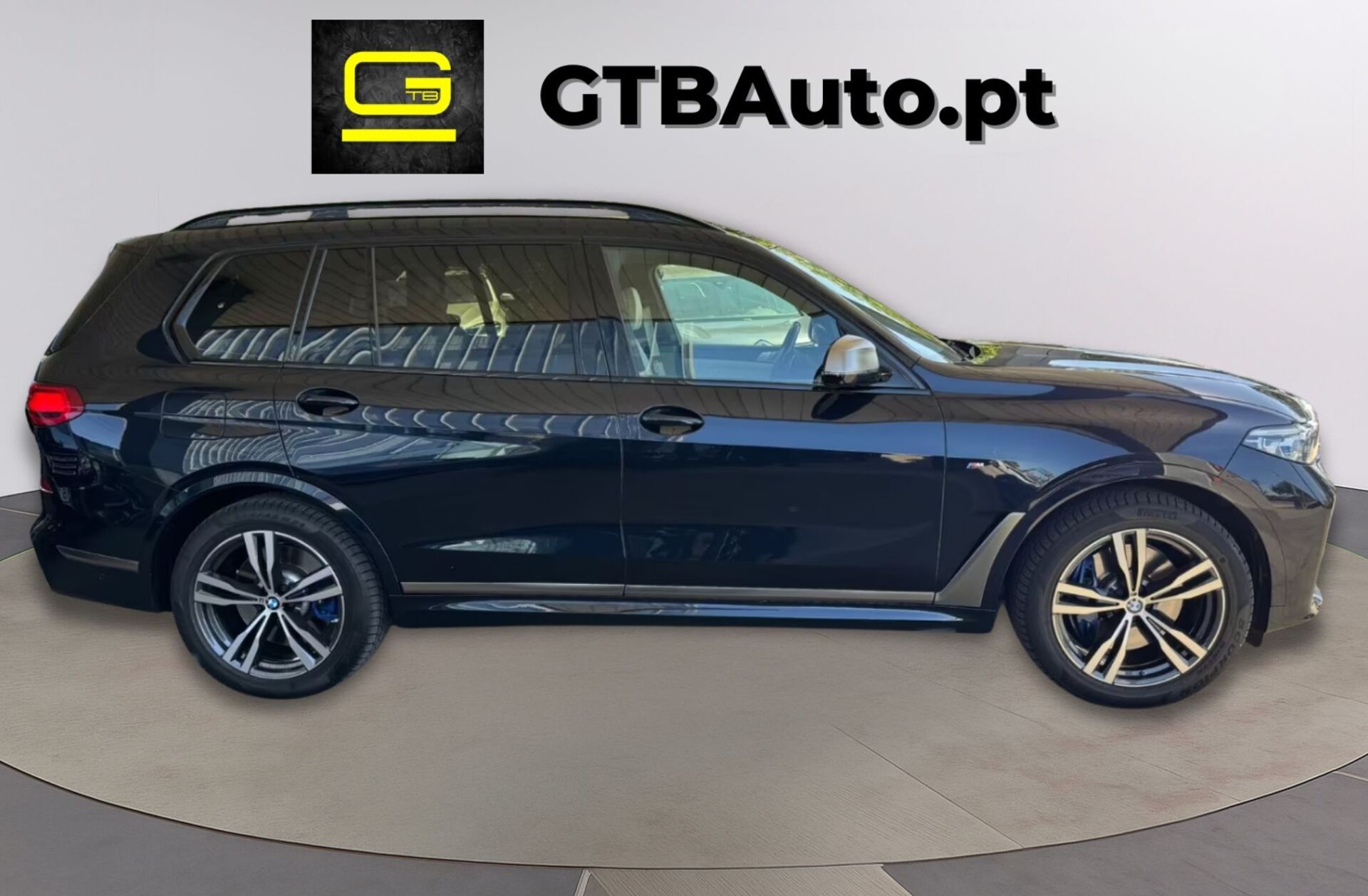 BMW X7 M50i