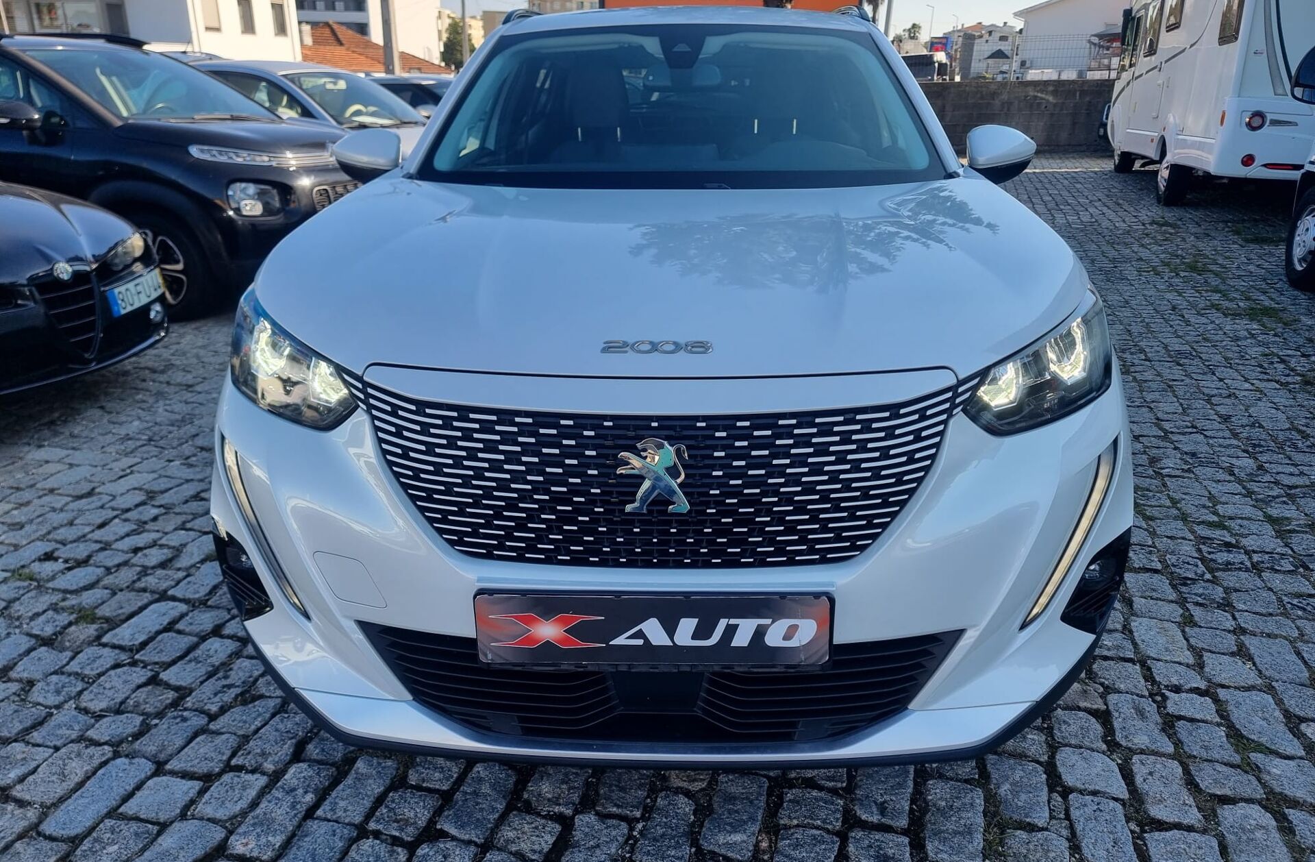 PEUGEOT 2008 e- 50 kWh GT