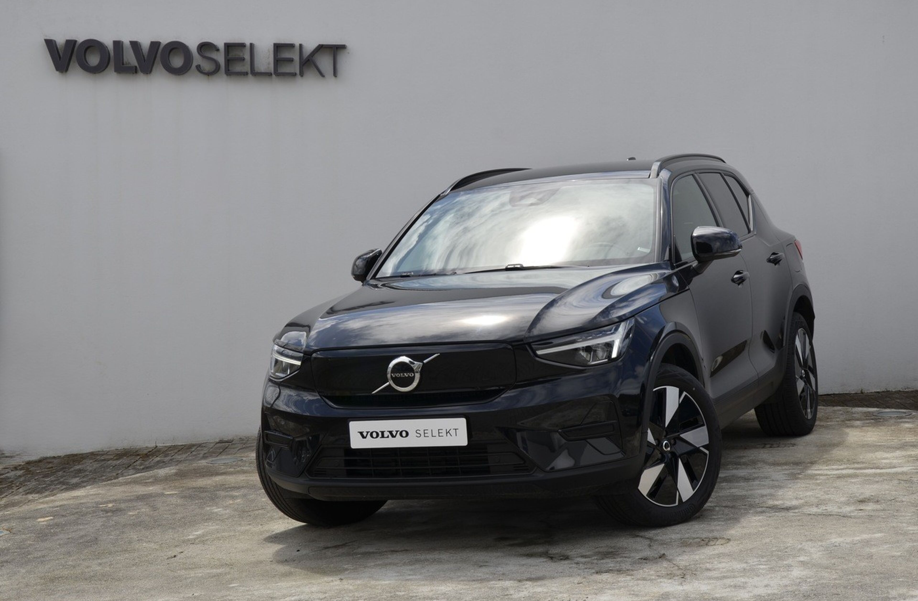 VOLVO XC40 Recharge Extended Range Core