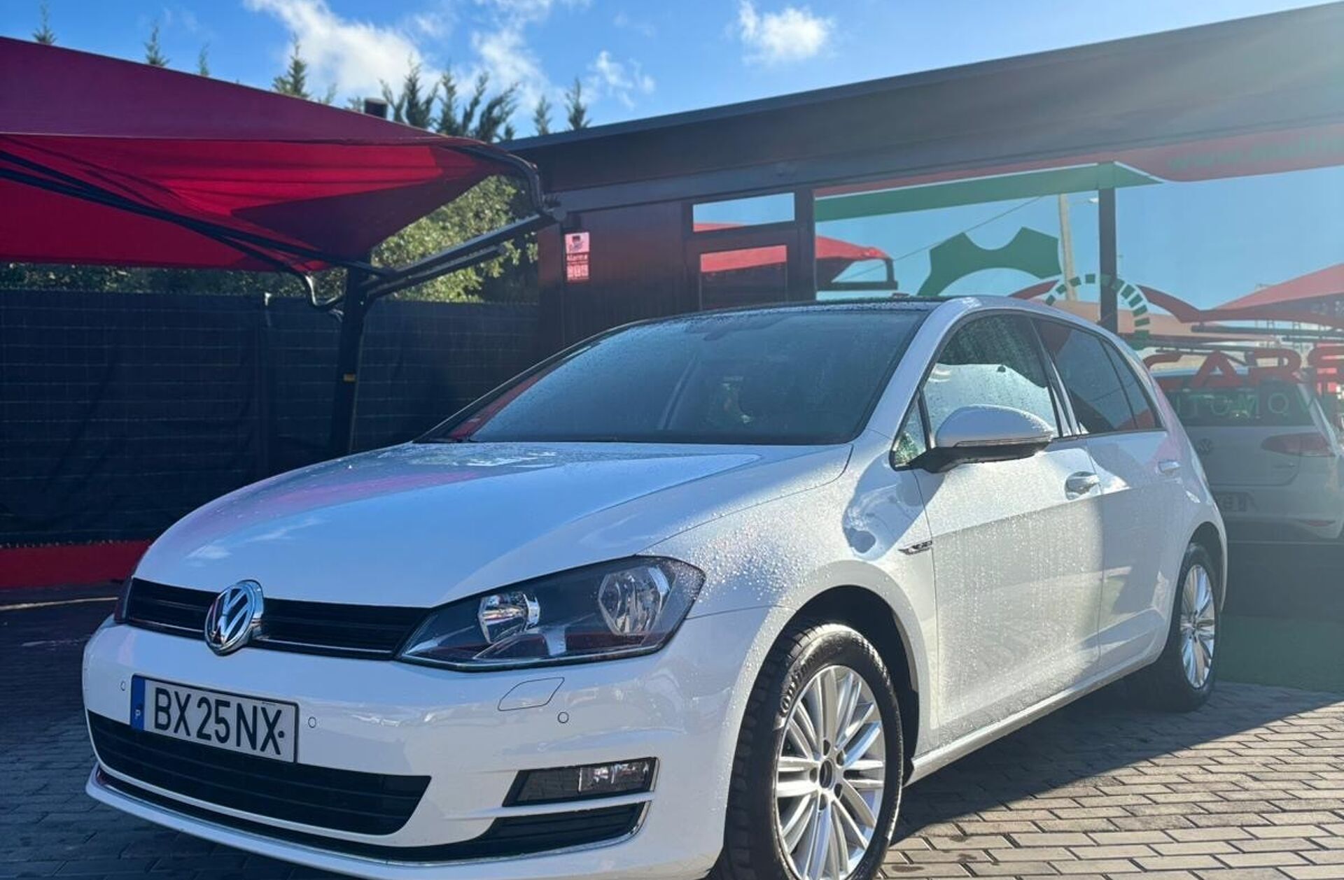 VOLKSWAGEN Golf 2.0 TDi Confortline