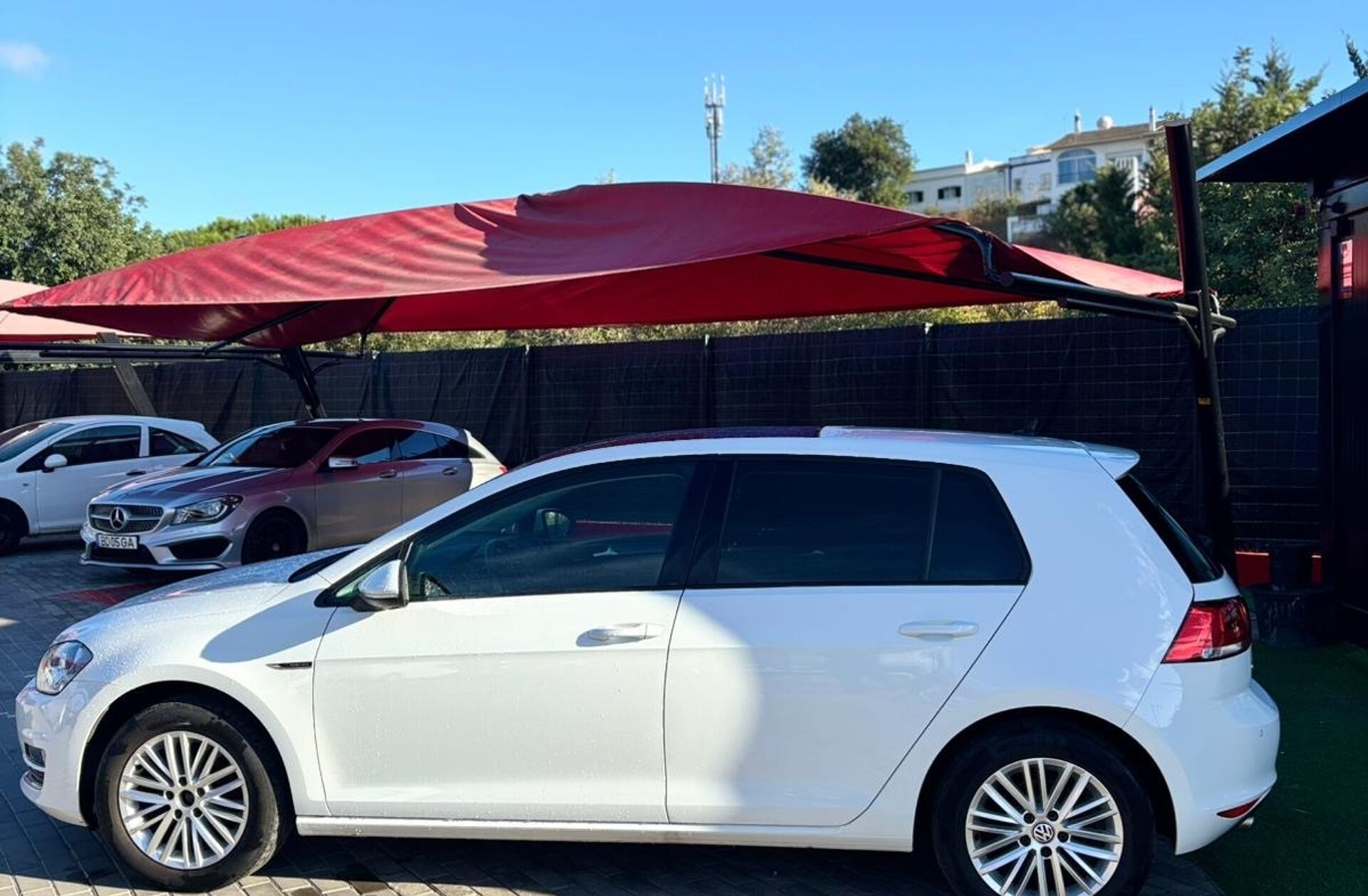 VOLKSWAGEN Golf 2.0 TDi Confortline