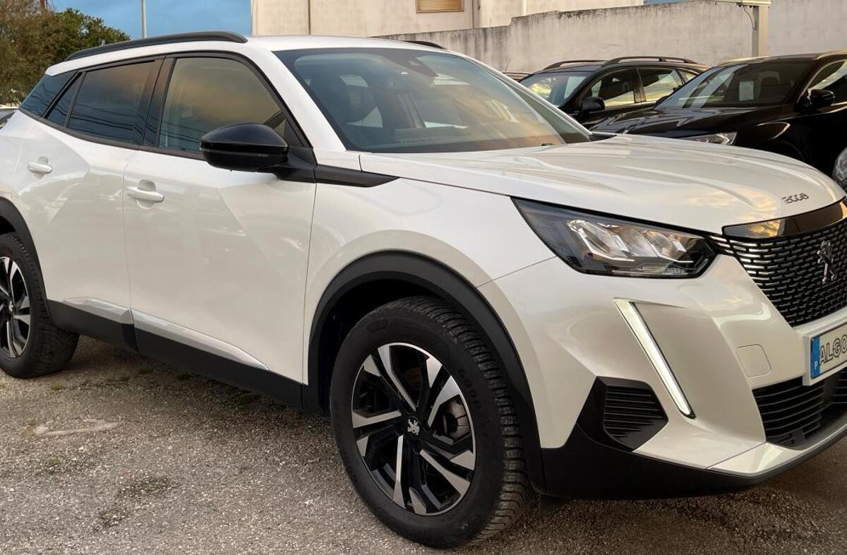 PEUGEOT 2008 1.5 BlueHDi Allure Pack EAT8