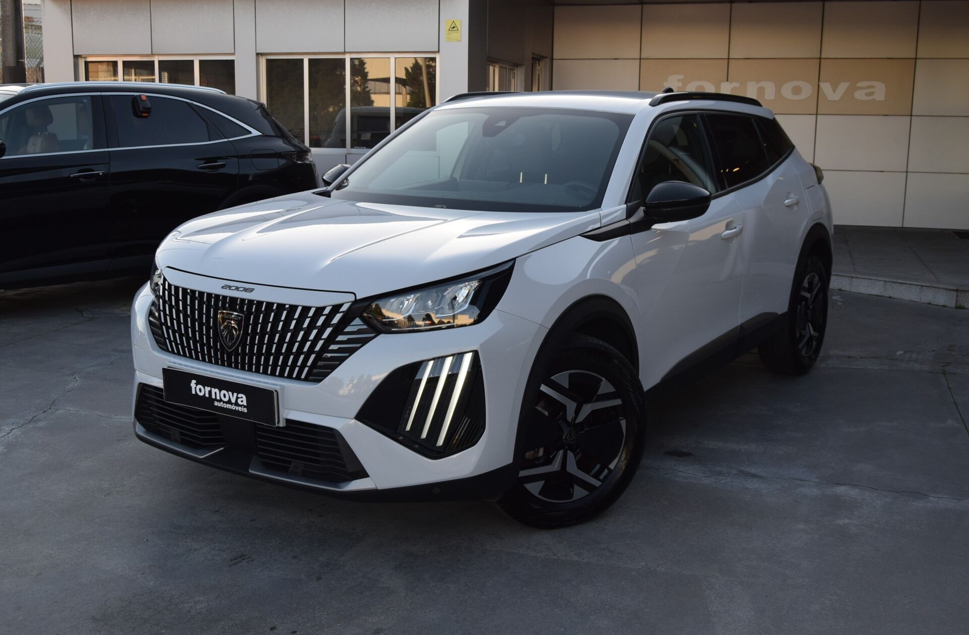PEUGEOT 2008 1.2 PureTech Allure Pack EAT8