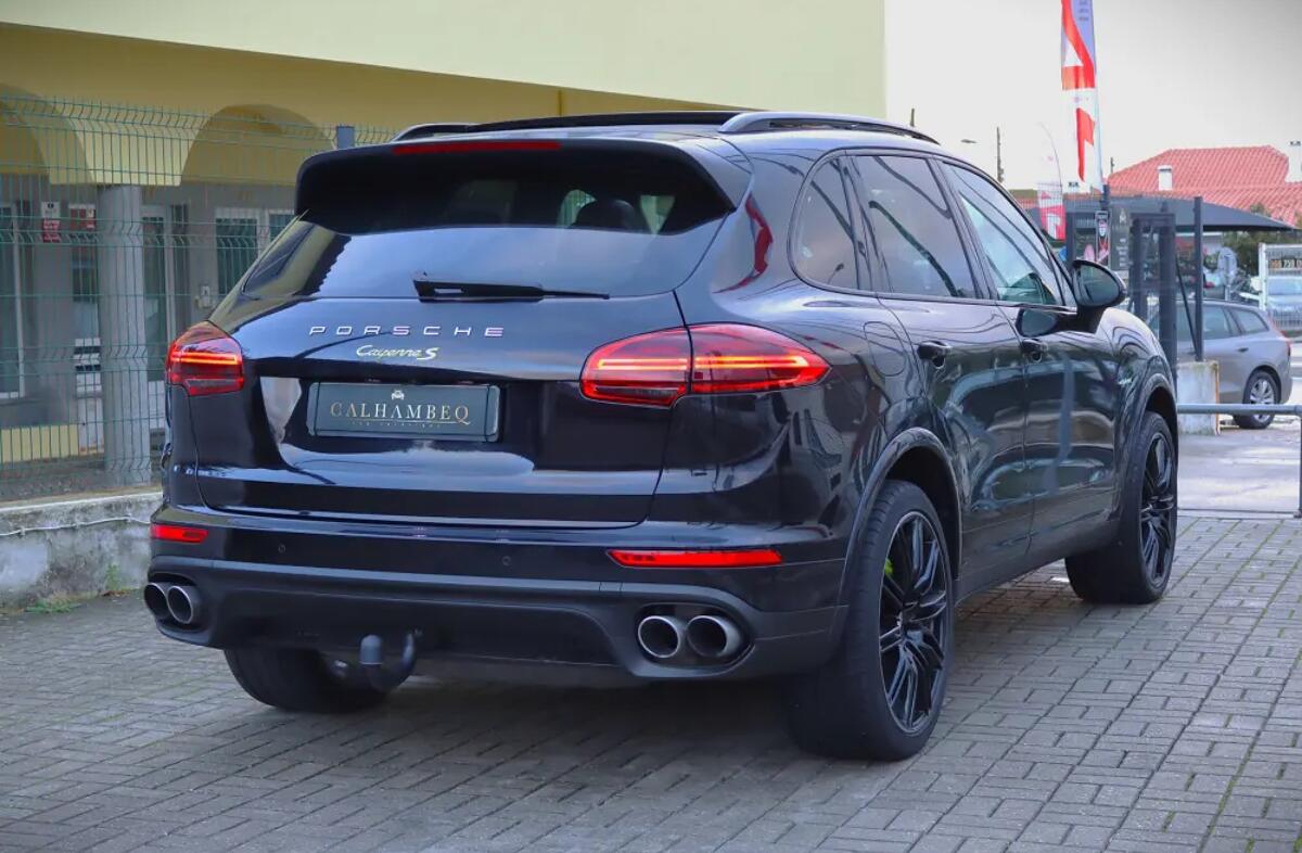 PORSCHE Cayenne S E-Hybrid