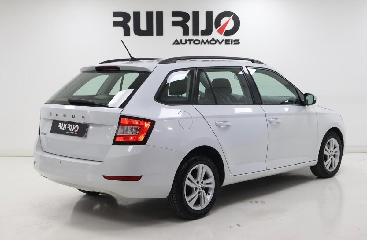 SKODA Fabia 1.0 TSI Ambition