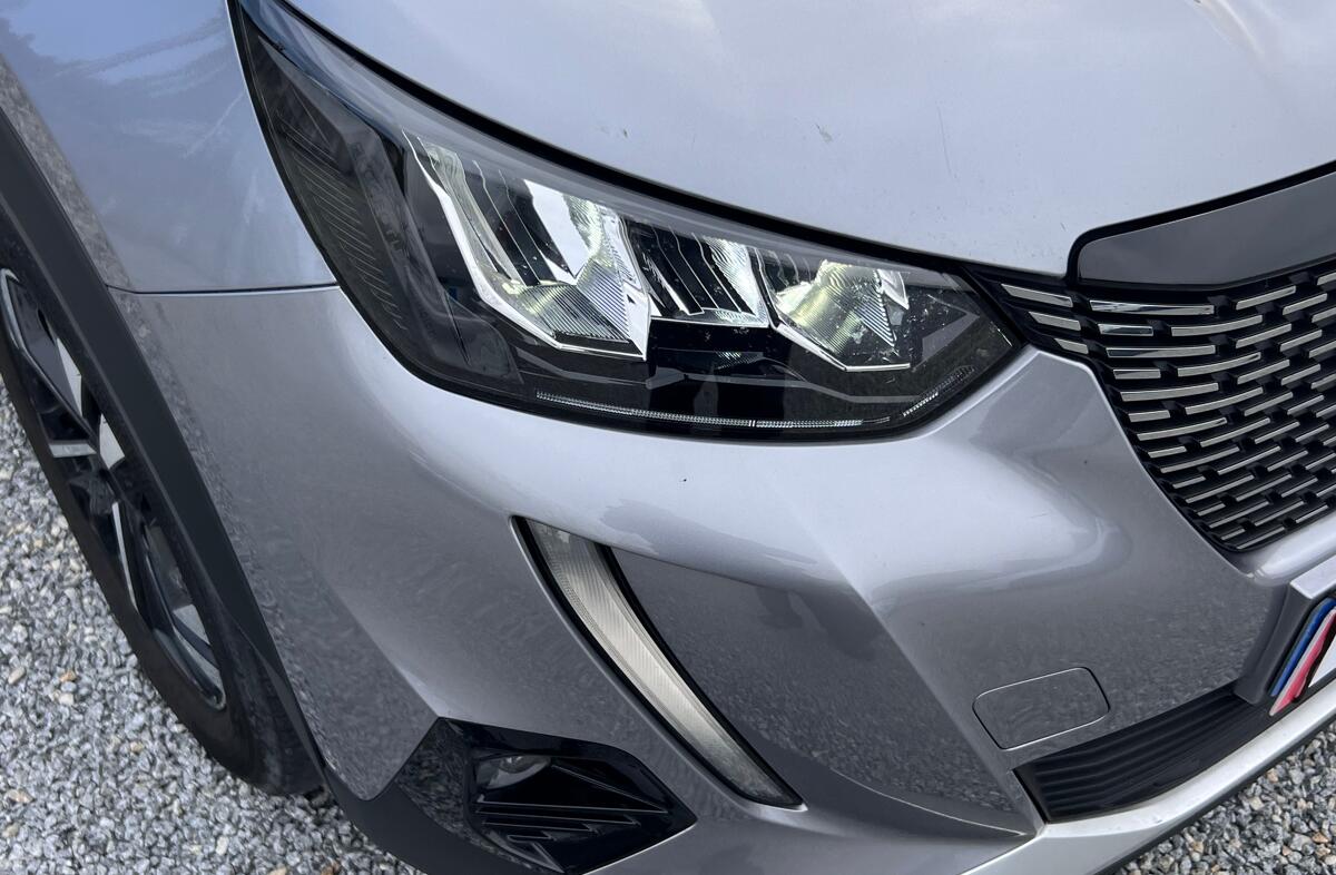 PEUGEOT 2008 1.2 PureTech Allure