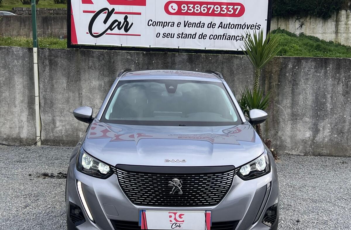 PEUGEOT 2008 1.2 PureTech Allure