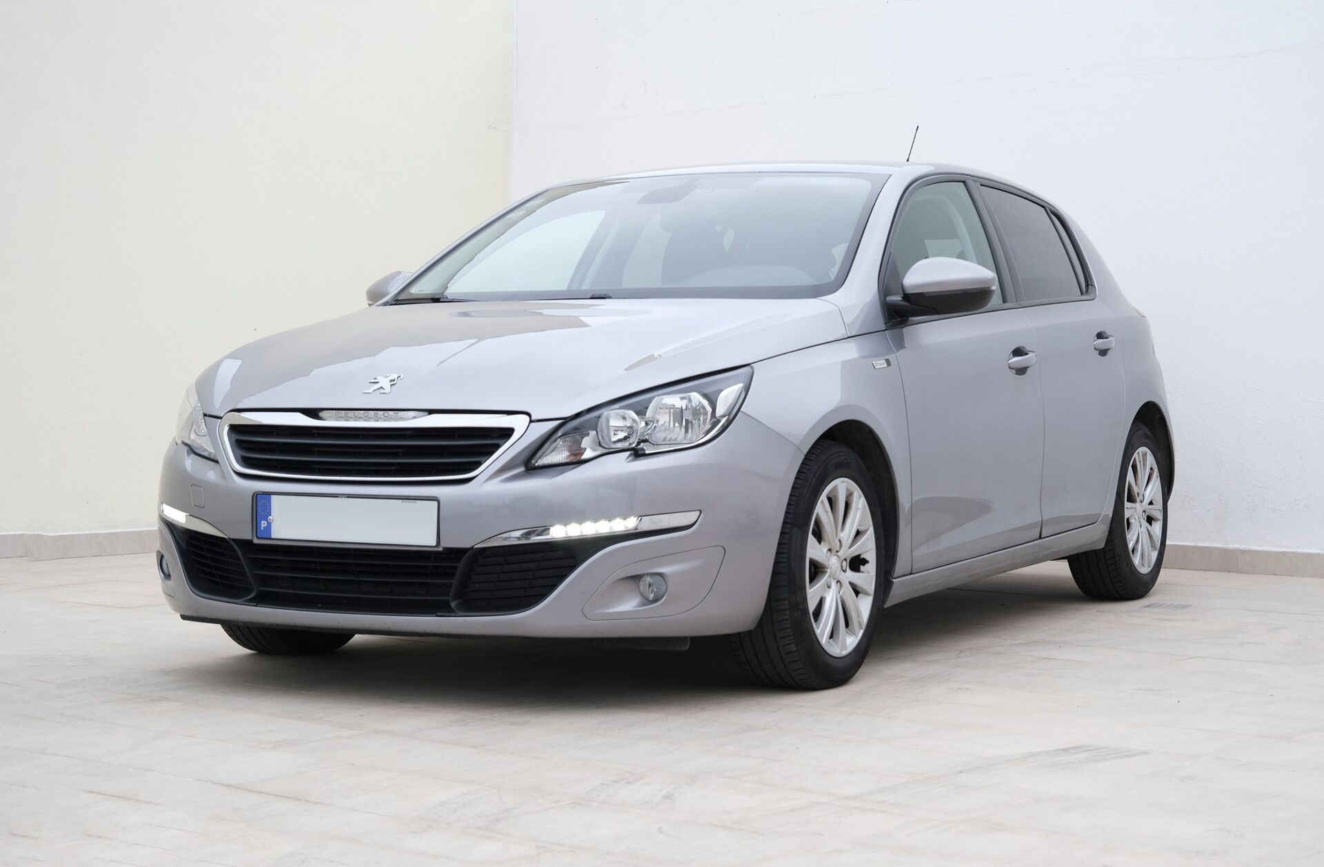 PEUGEOT 308 1.6 BlueHDi Style J17
